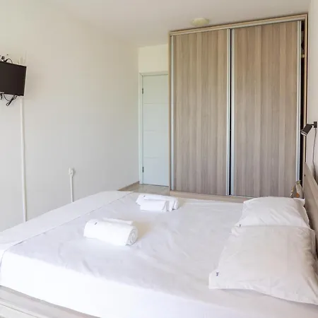 Sunny Flat With Pool * Варна